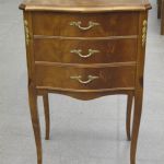 649 2105 CHEST OF DRAWERS